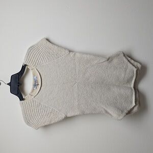 Short sleeve women sweater